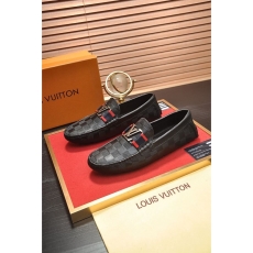 Louis Vuitton Low Shoes